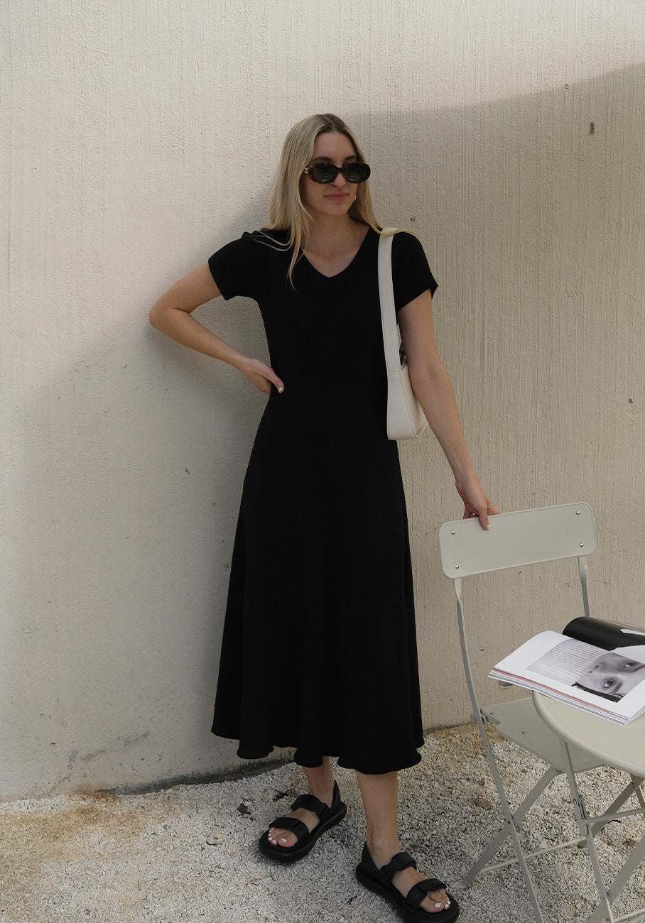 Miann &amp; Co Womens - Lily Short Sleeve V-Neck Ribbed Maxi Dress - Black